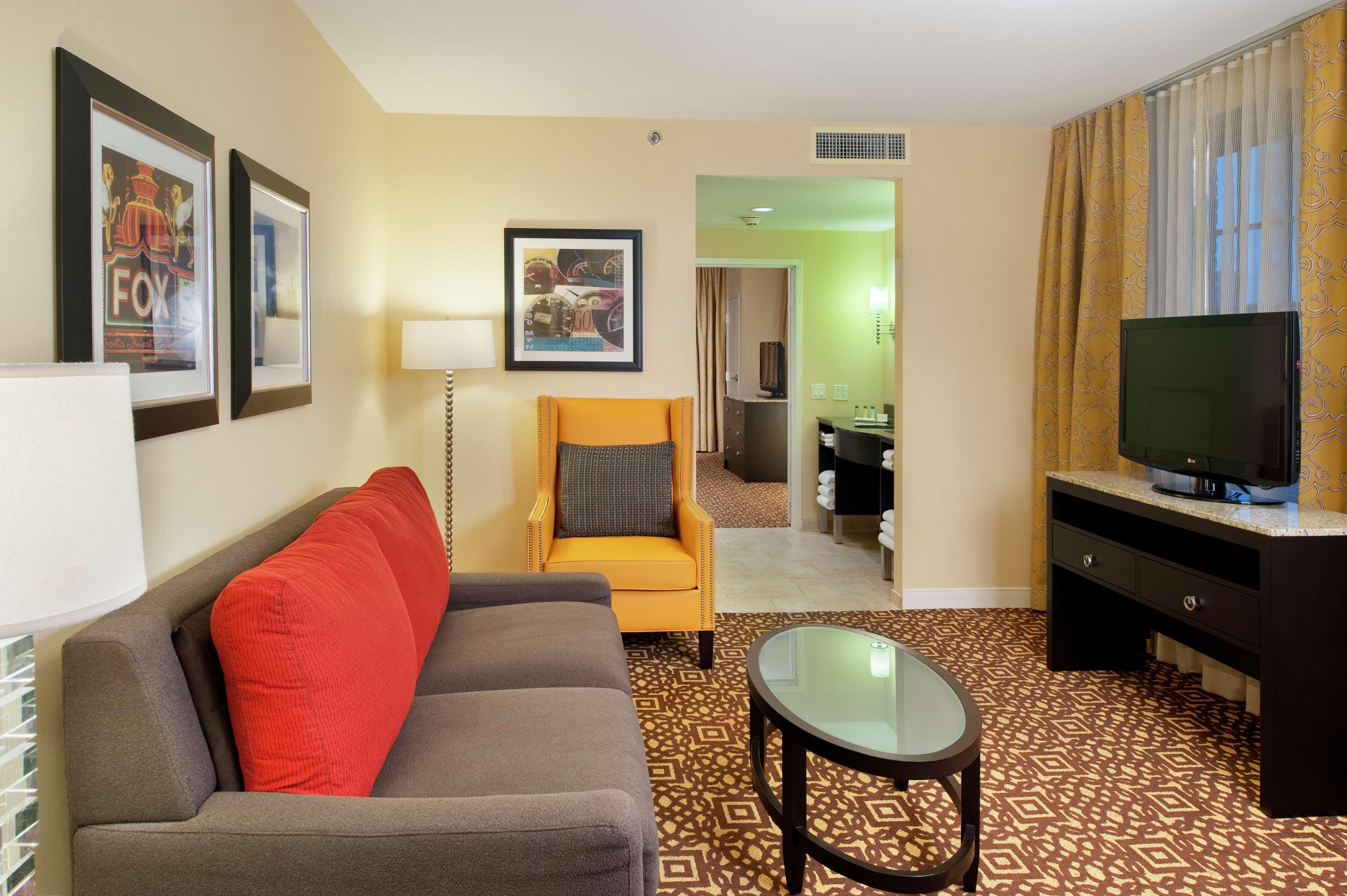 Doubletree Suites By Hilton Hotel Detroit Downtown - Fort Shelby Zimmer foto